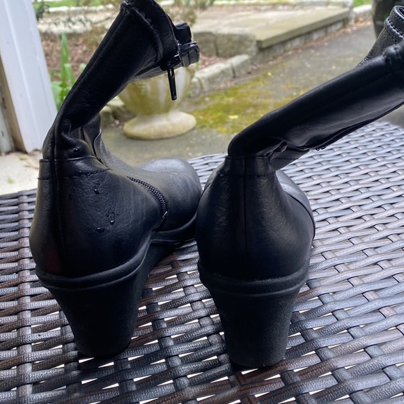 Nine West Deana Boot size 6.5 wedge boot - Picture 4 of 6